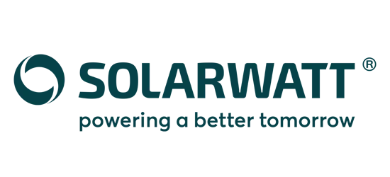 Das Bild zeigt ein Logo mit dem Wort SOLARWATT. Das Design ist in einer modernen, klaren Schrift gehalten, die einen professionellen Eindruck vermittelt. Neben dem Schriftzug befindet sich ein stilisiertes Symbol, das möglicherweise eine Sonne oder ein ähnliches Element darstellt, das auf Solarenergie verweist. Unter dem Hauptschriftzug steht ein Slogan, der das Engagement für nachhaltige Energielösungen hervorhebt. Diese Zusammenstellung vermittelt Kompetenz und Zuverlässigkeit im Bereich der Solarenergie.
